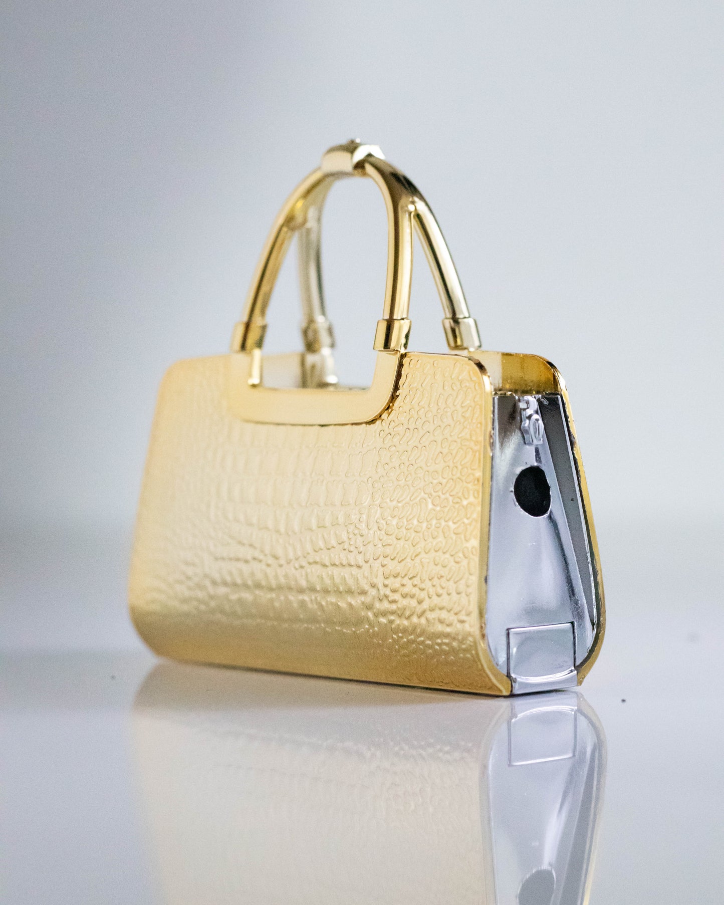 Bricheta Poșetă (auriu)